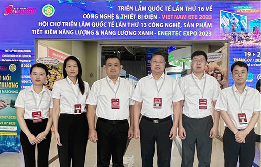 海阔天高 ，，，，“颐越”千里